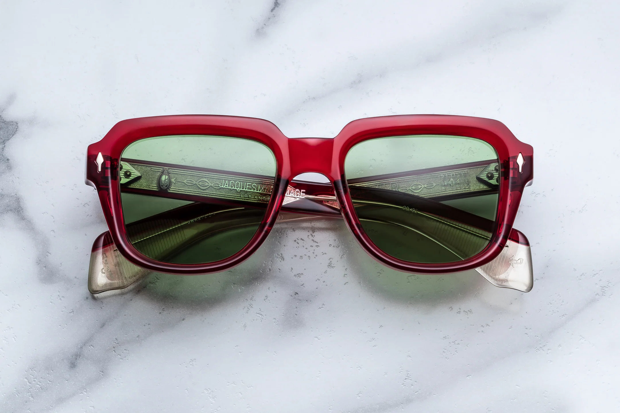 Eyeclusive eyewear